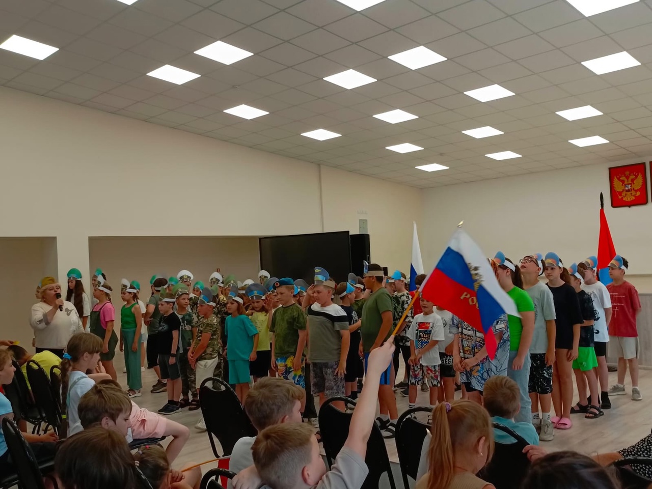 Сегодня в ЛДП &amp;quot;Радуга&amp;quot; прошла познавательно- патриотическая игра &amp;quot; Есть такая профессия - Родину защищать! &amp;quot;, посвященная году &amp;quot; Защитника Отечества &amp;quot; и &amp;quot;80- летию Победы&amp;quot;.